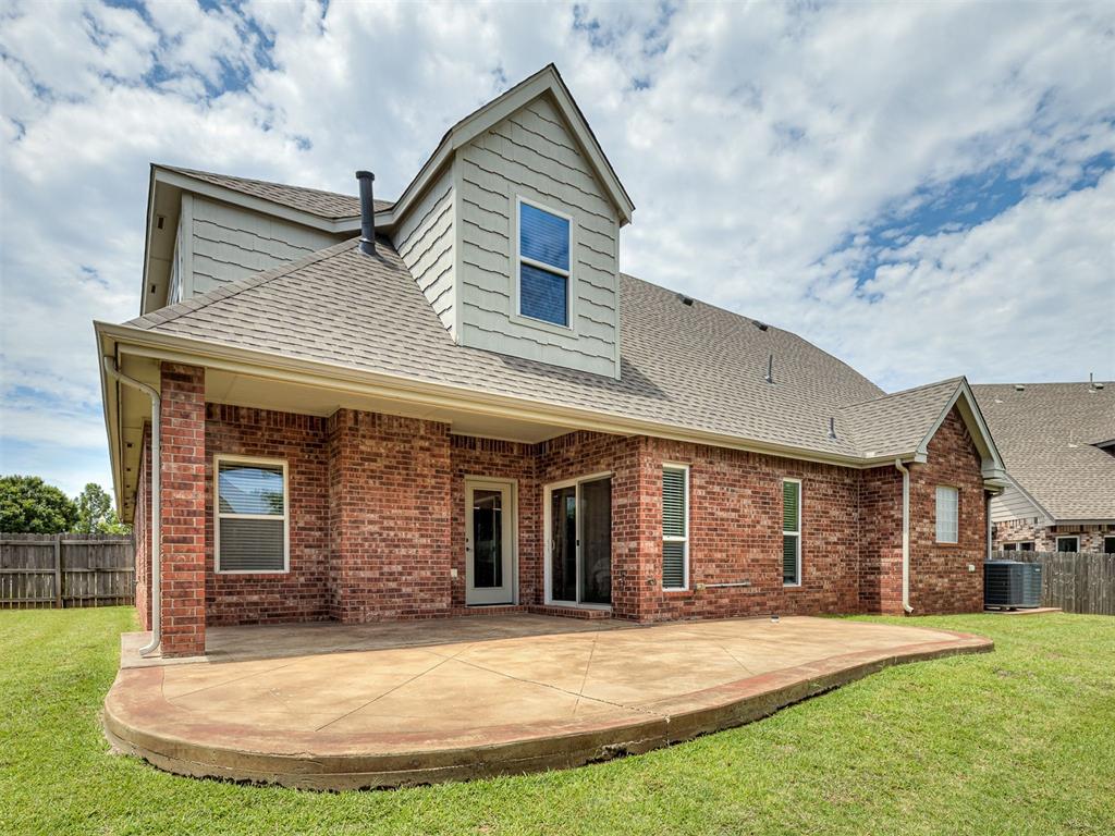 16328 Dustin Lane Property Photo 44
