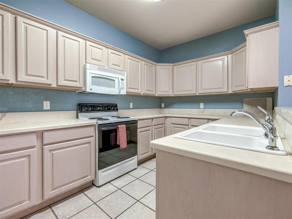 1813 Nw 161st Place Property Photo 15