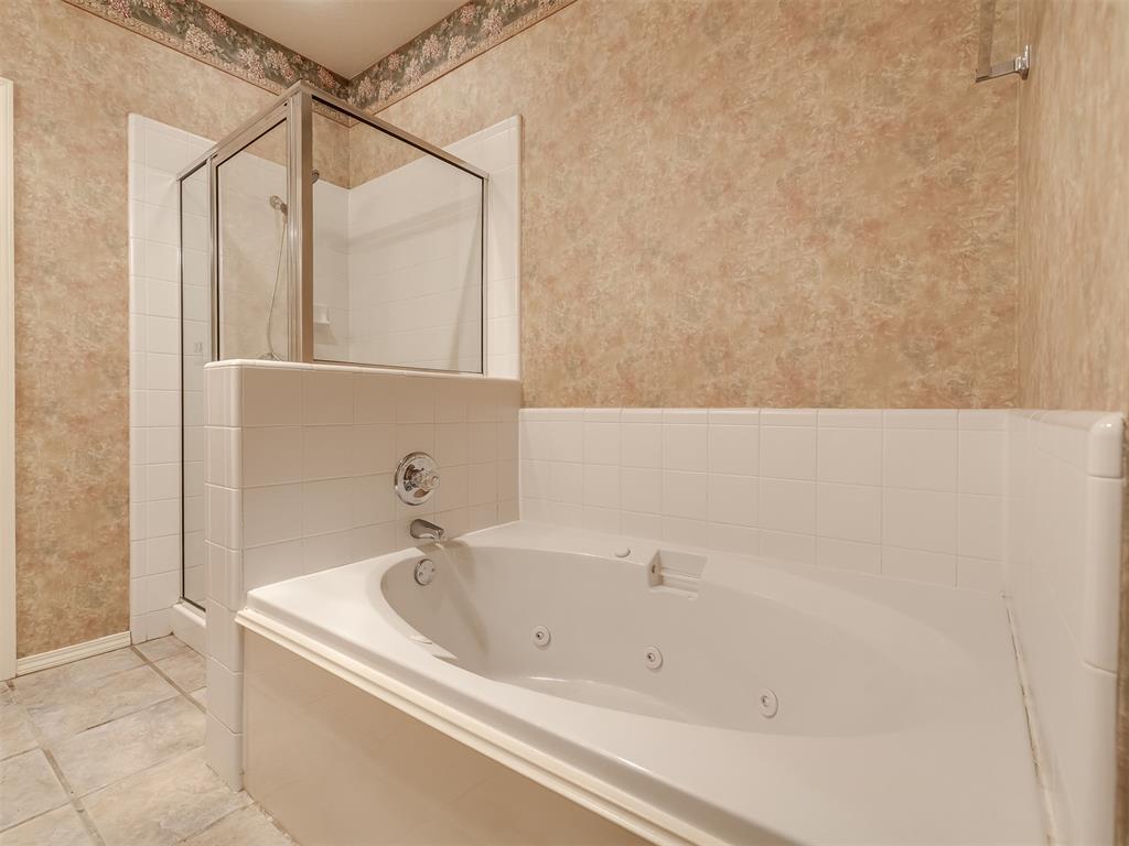 1813 Nw 161st Place Property Photo 25