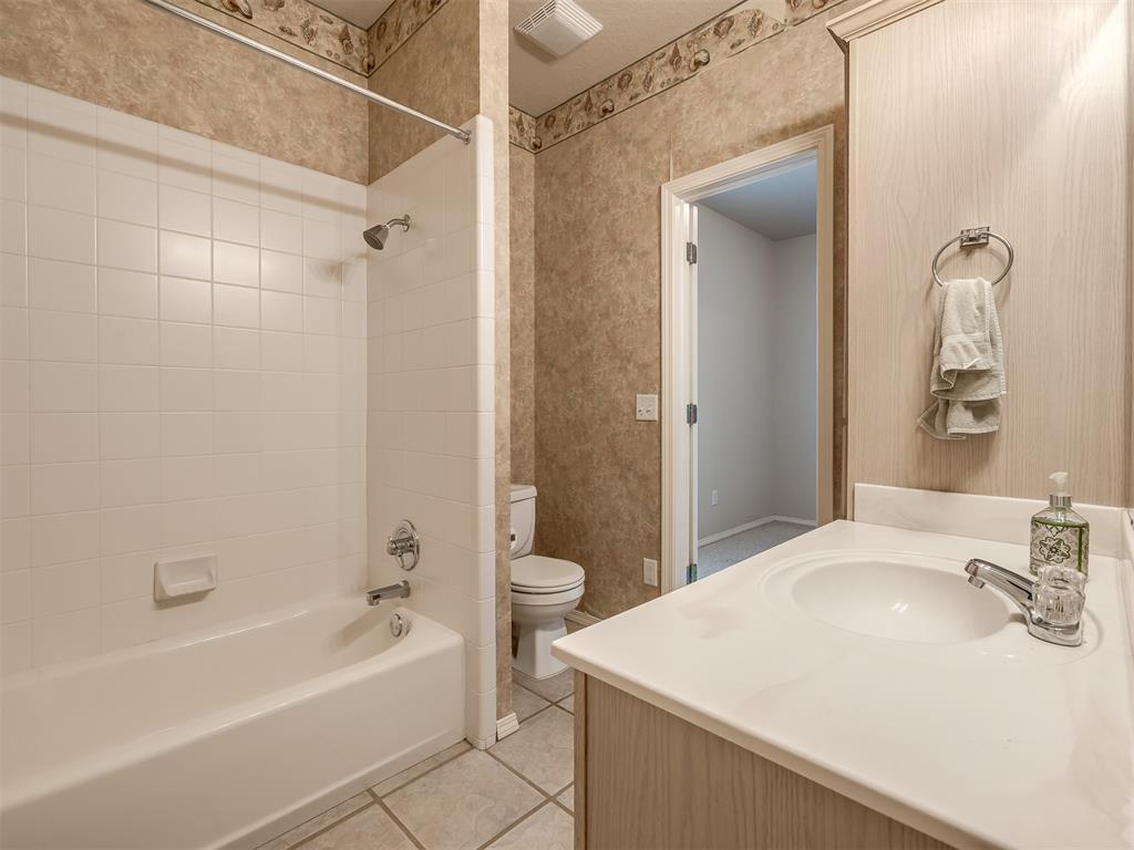 1813 Nw 161st Place Property Photo 33