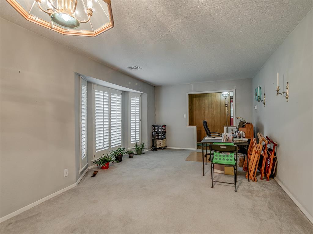 1414 E Sunset Lane Property Photo 11