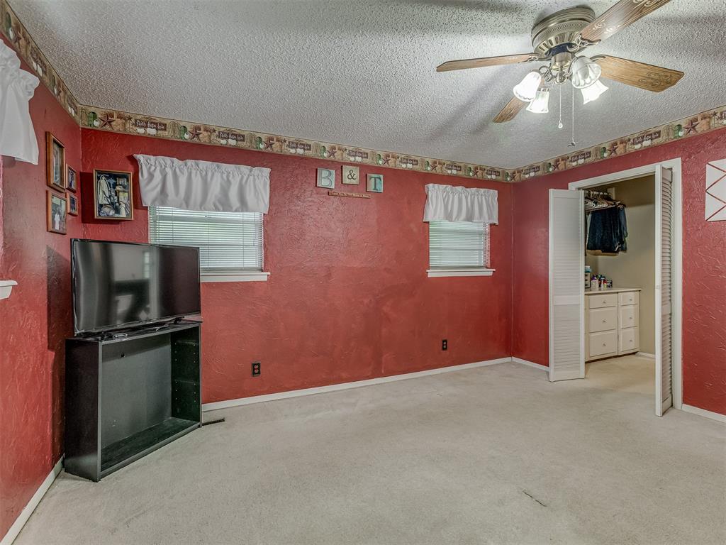 1414 E Sunset Lane Property Photo 13