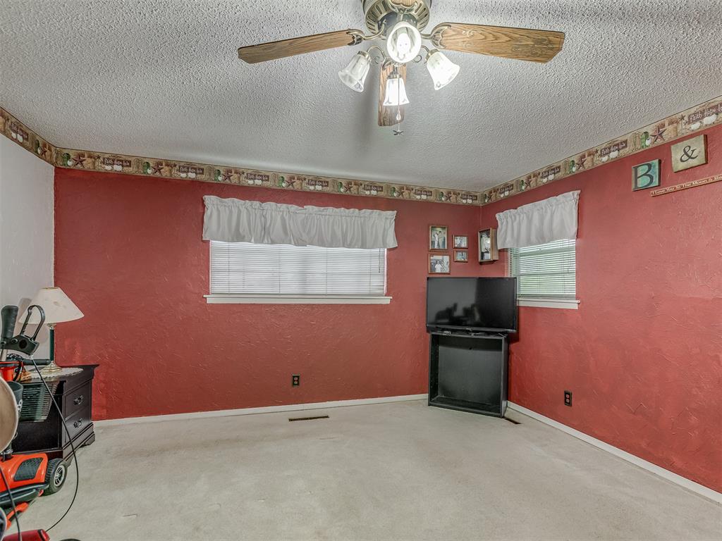 1414 E Sunset Lane Property Photo 14