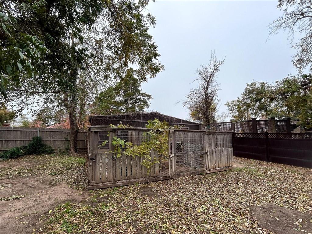 108 Saint Charles Place Property Photo 35