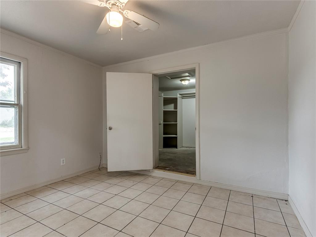 230 E Jacobs Drive Property Photo 8