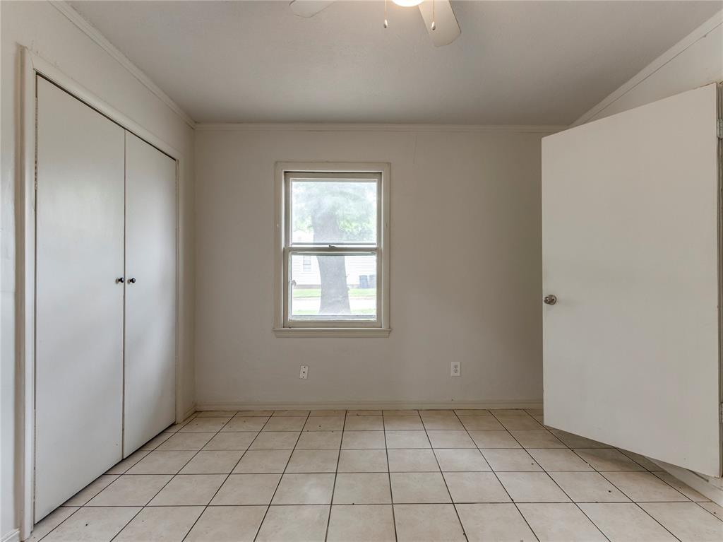 230 E Jacobs Drive Property Photo 9