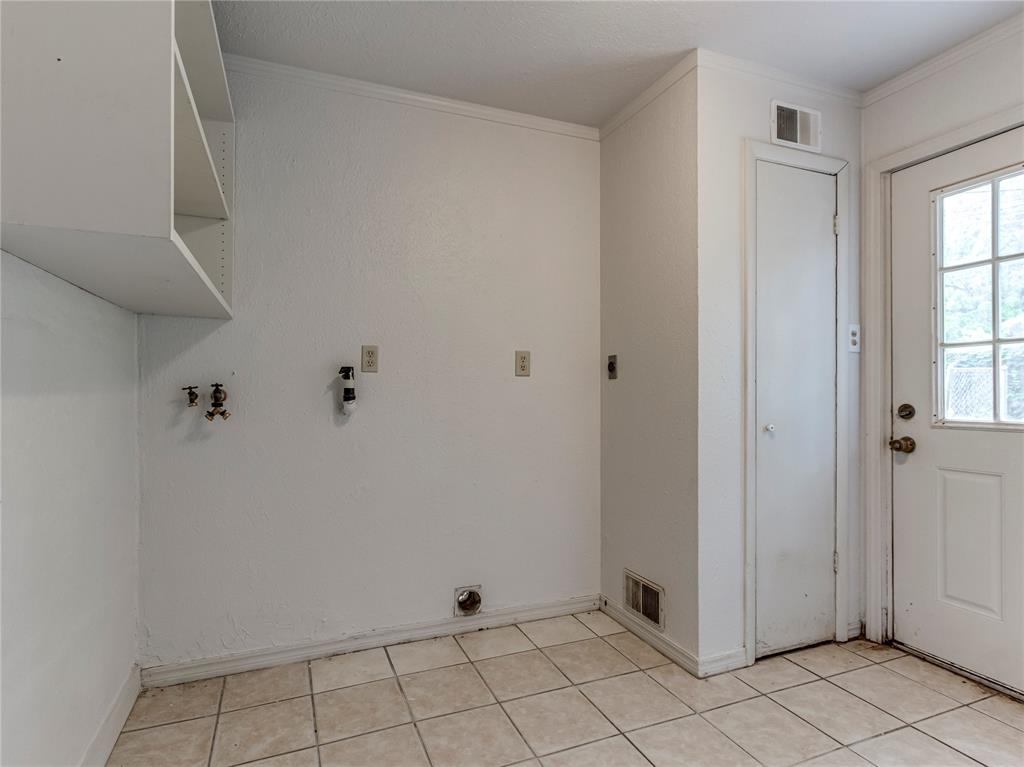 230 E Jacobs Drive Property Photo 13