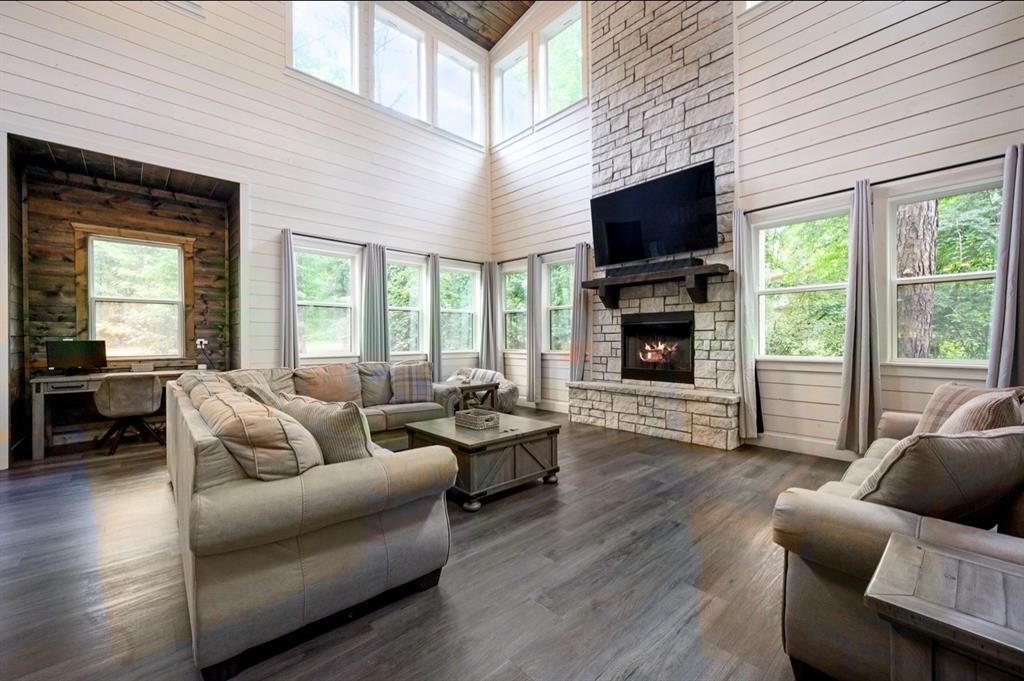 268 Conifer Crossing Trail Property Photo 7
