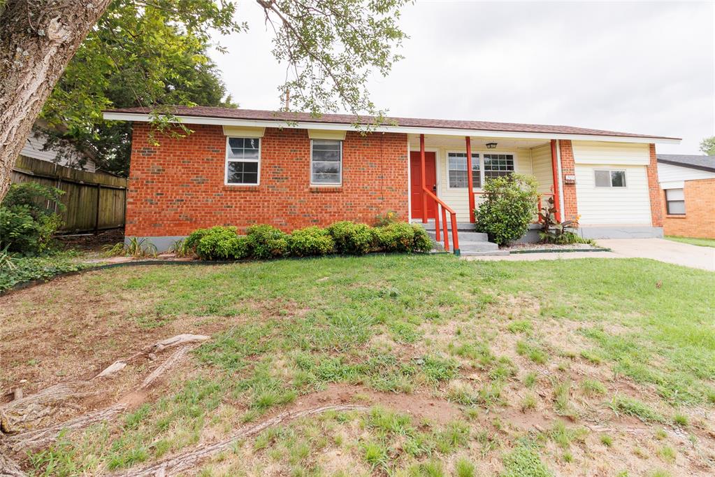 205 Oak Street Property Photo 2