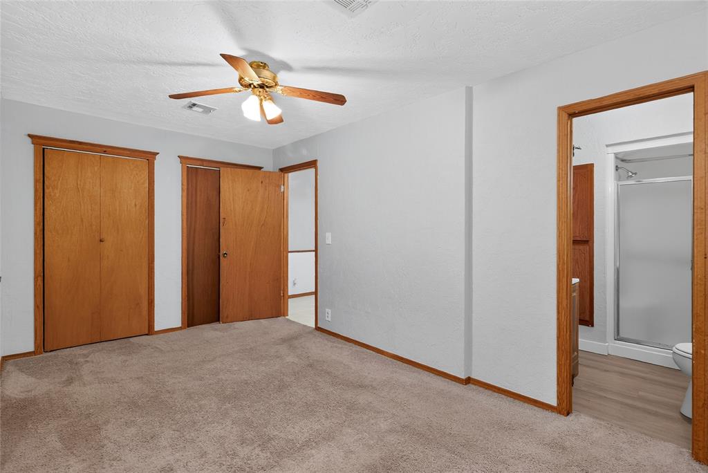 205 Oak Street Property Photo 11