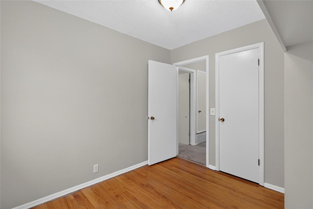 205 Oak Street Property Photo 15