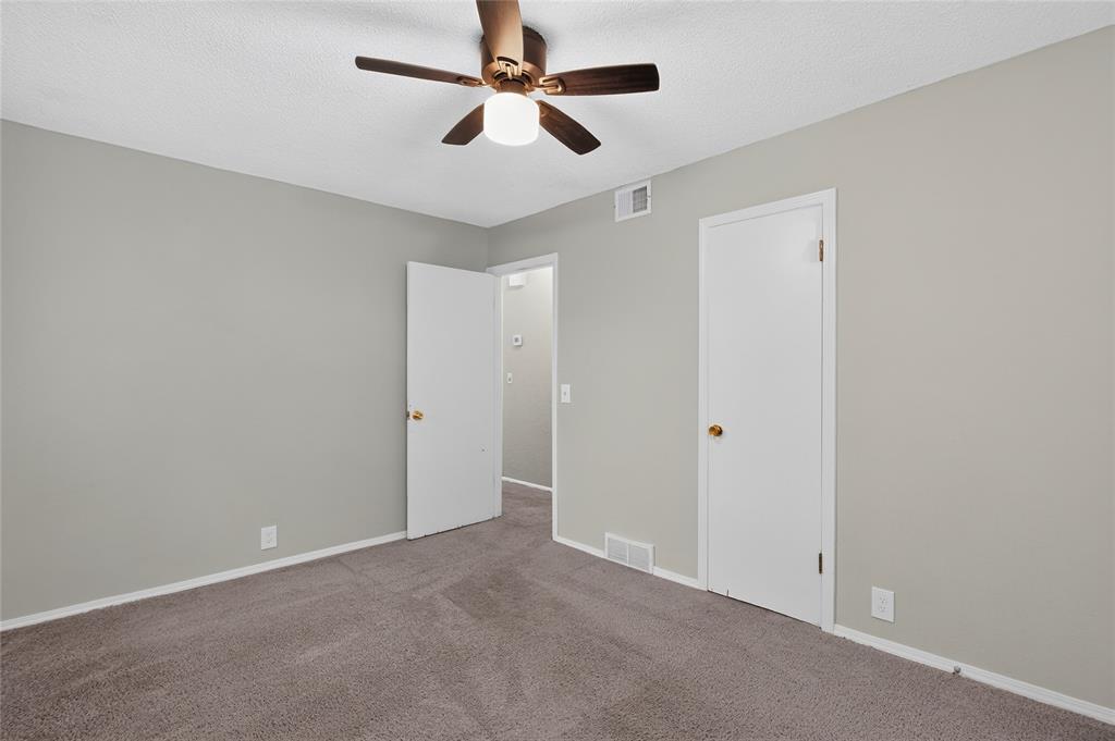 205 Oak Street Property Photo 19