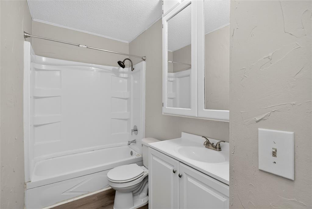 205 Oak Street Property Photo 20