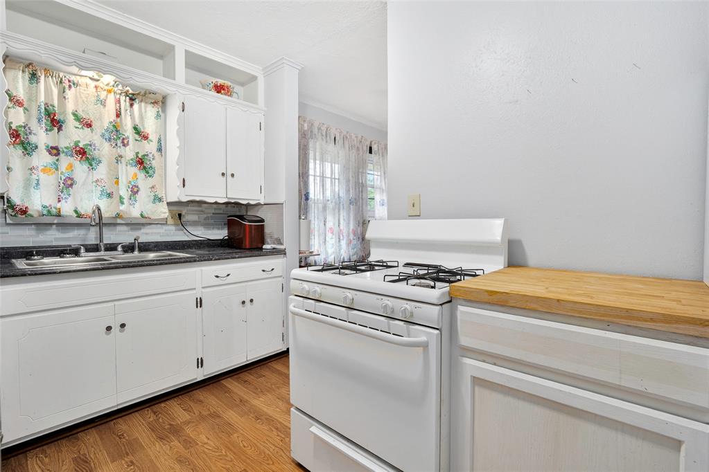 412 S Cherry Street Property Photo 6