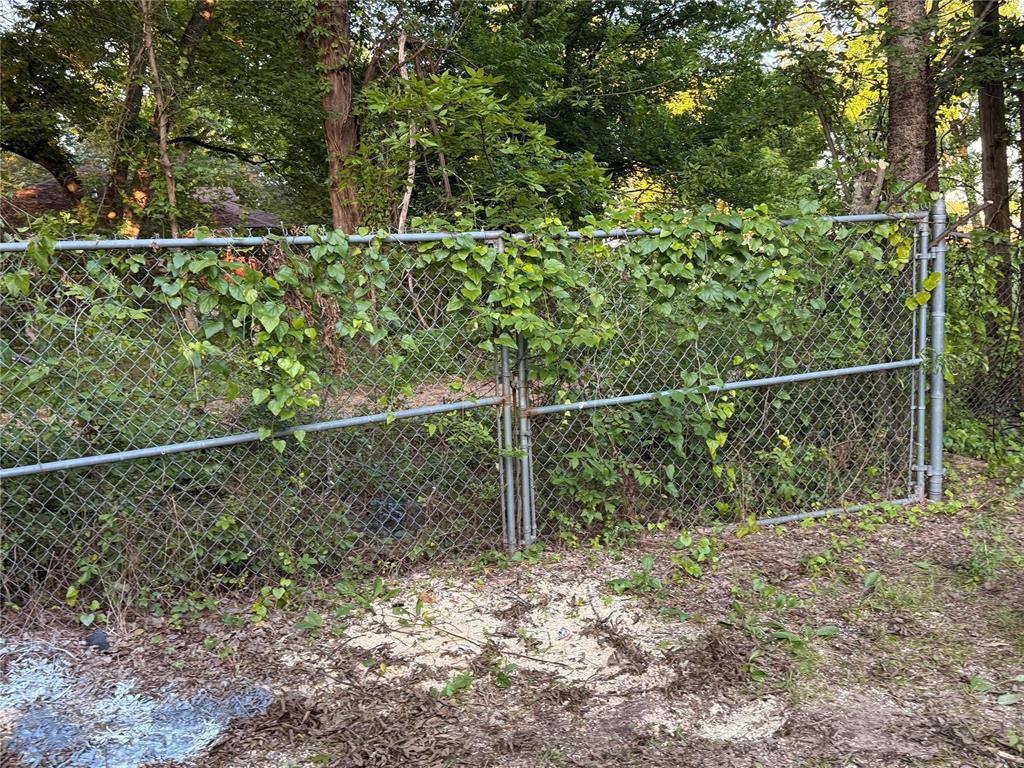 16 N Mcclure Street Property Photo 9