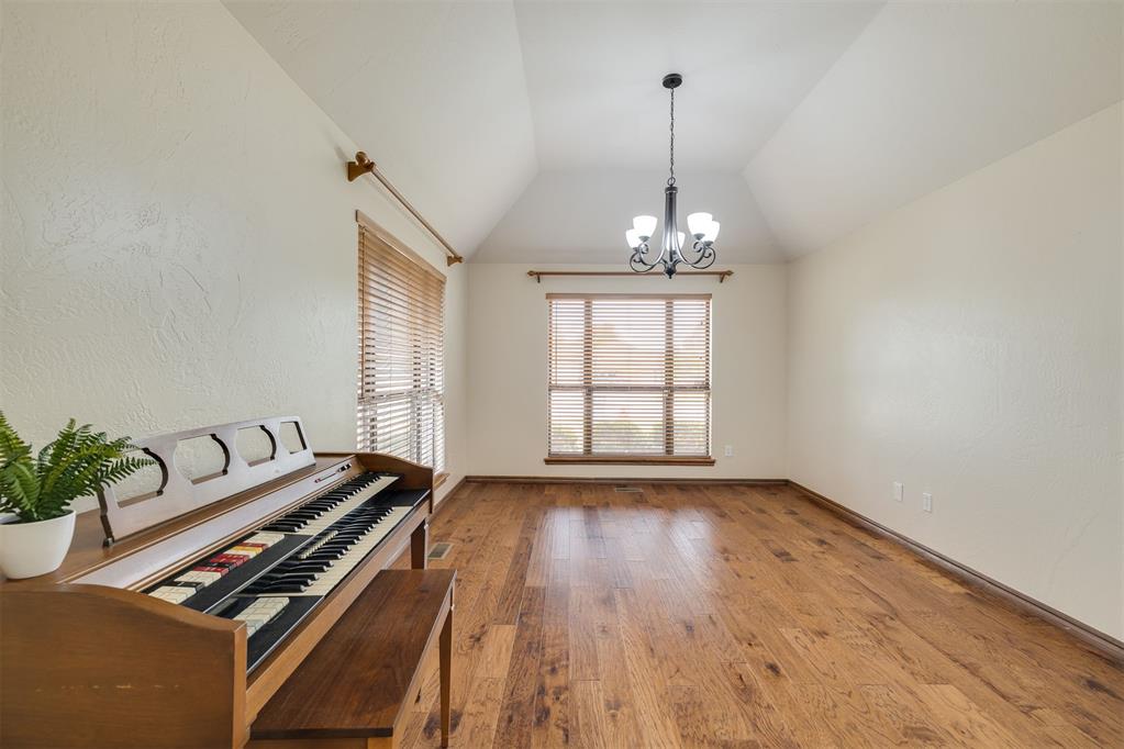 18016 San Mateo Court Property Photo 23