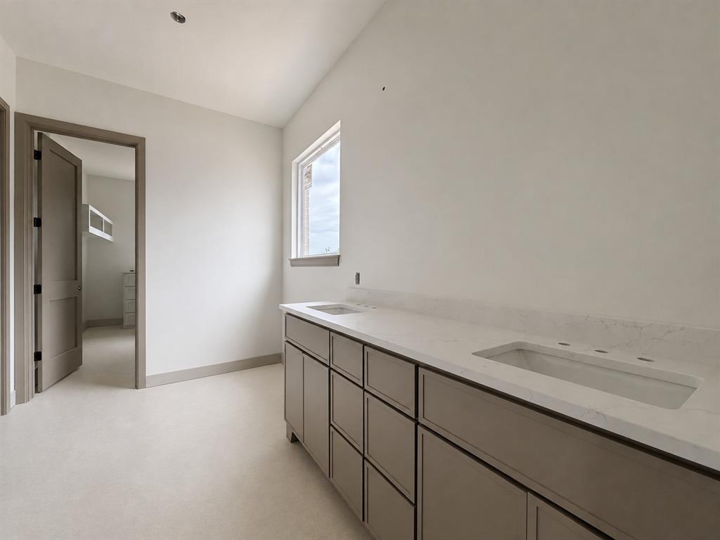 3024 Fountain Creek Drive Property Photo 16