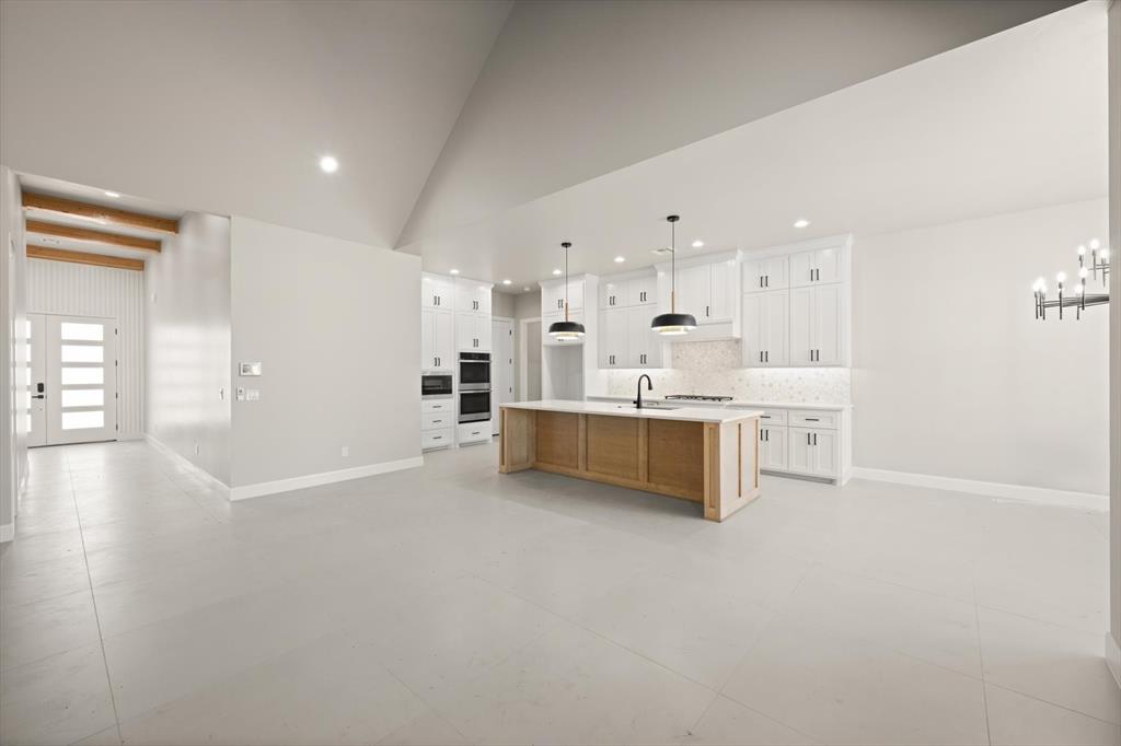 15432 Capri Lane Property Photo 11