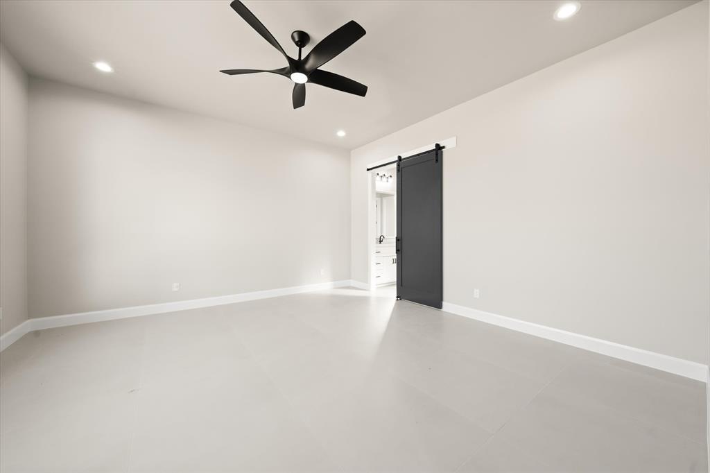 15432 Capri Lane Property Photo 23