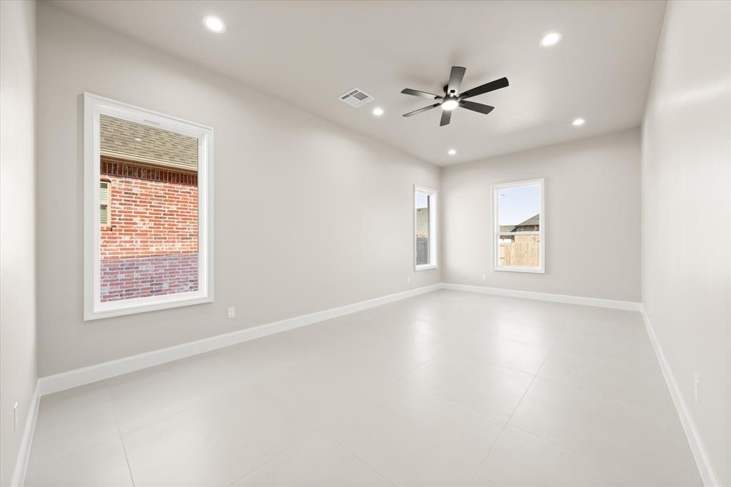 15432 Capri Lane Property Photo 36