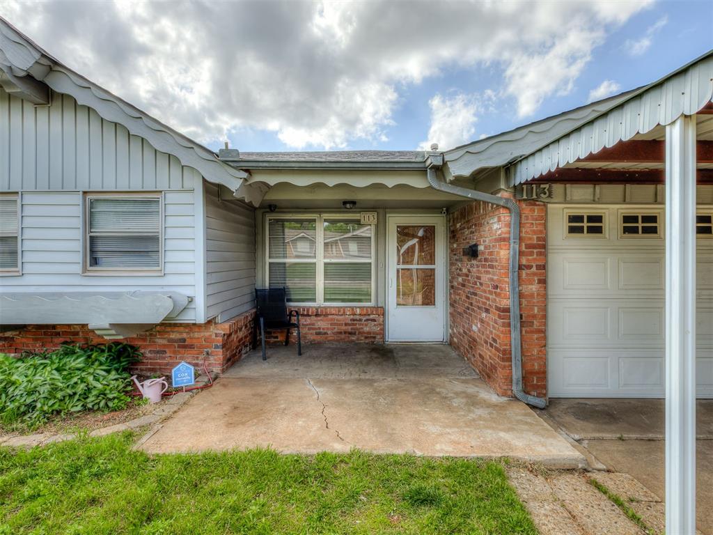 113 Oakside Drive Property Photo 1