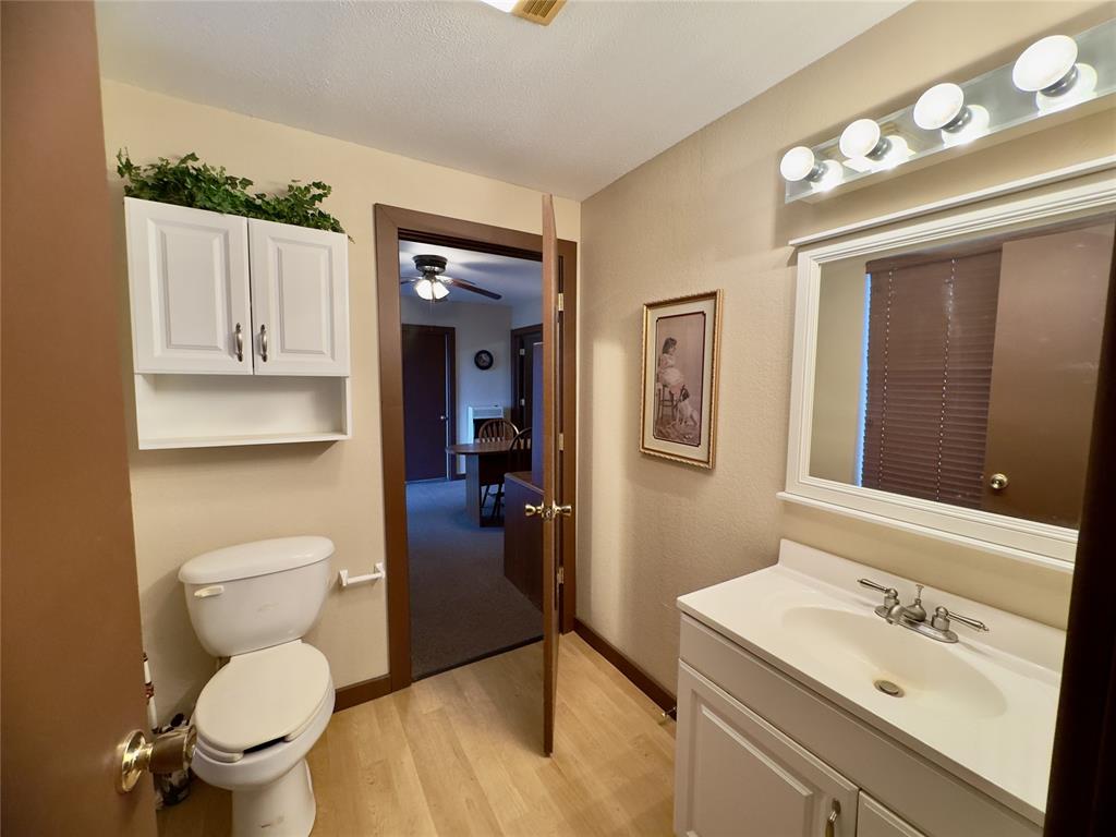 219 N Louis Tittle Avenue Property Photo 10