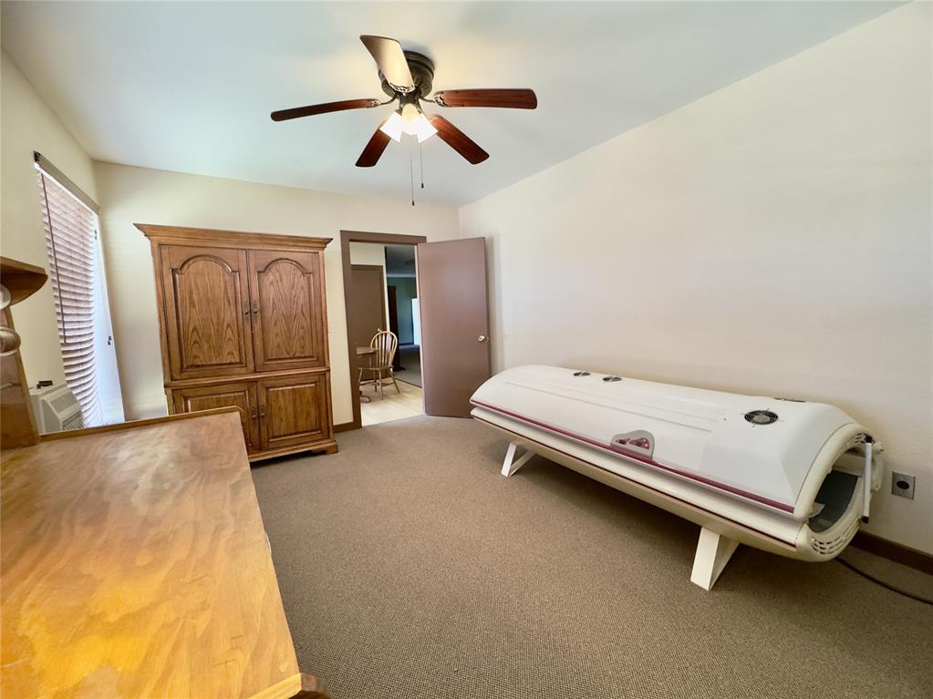 219 N Louis Tittle Avenue Property Photo 17