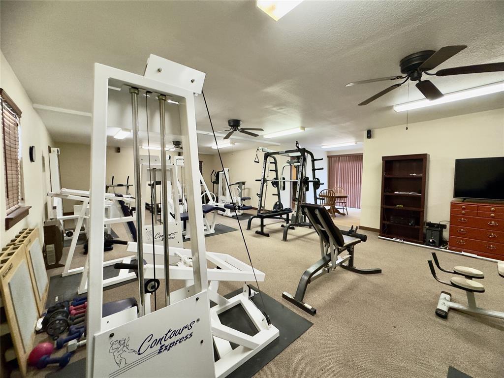 219 N Louis Tittle Avenue Property Photo 24