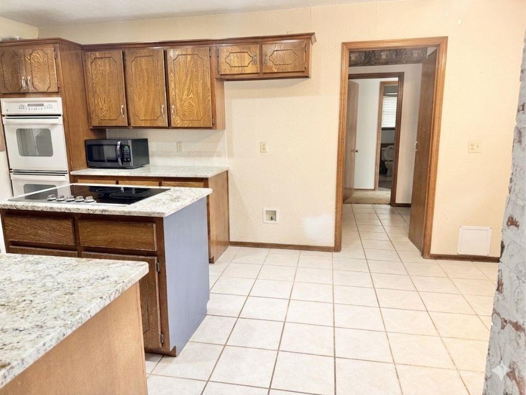 11532 Hastings Avenue Property Photo 4