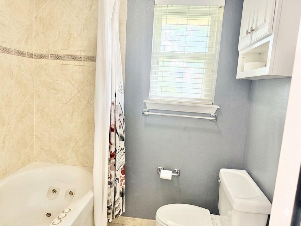 11532 Hastings Avenue Property Photo 5