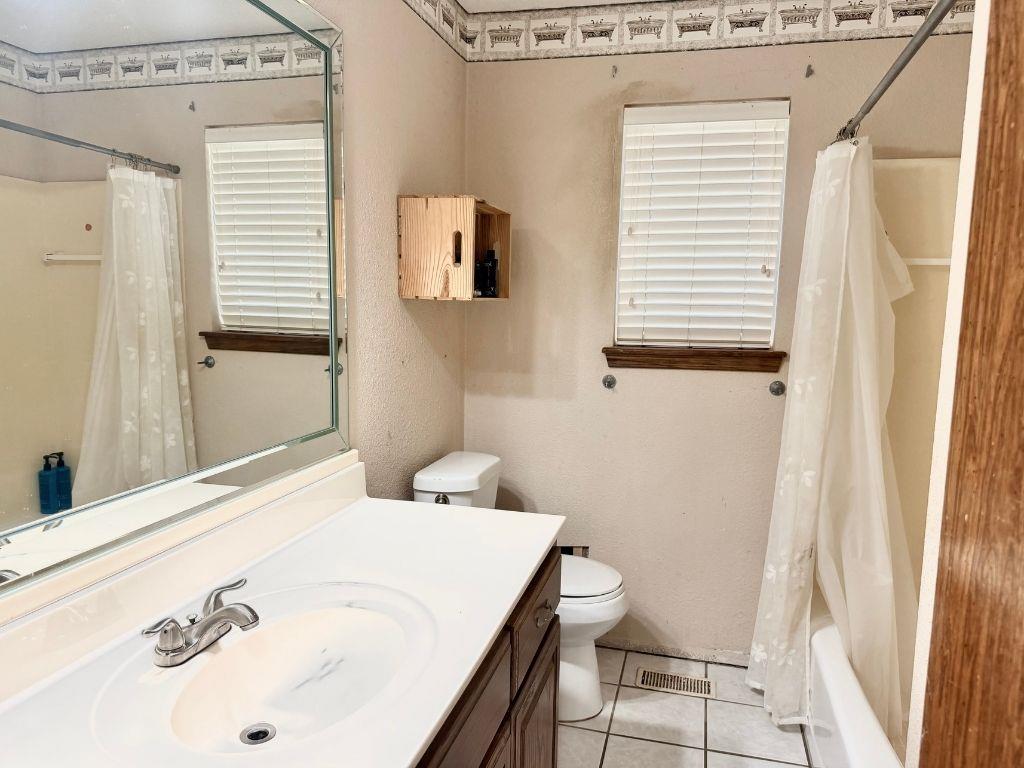 11532 Hastings Avenue Property Photo 7