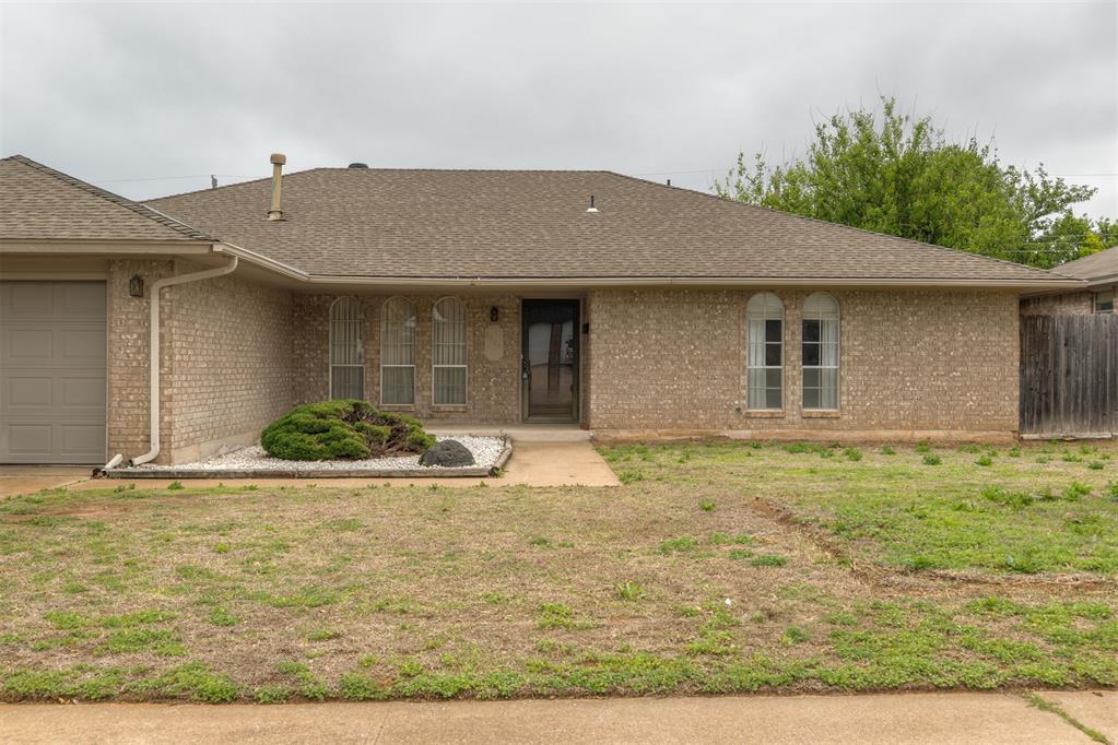 2904 Shadybrook Drive Property Photo 1