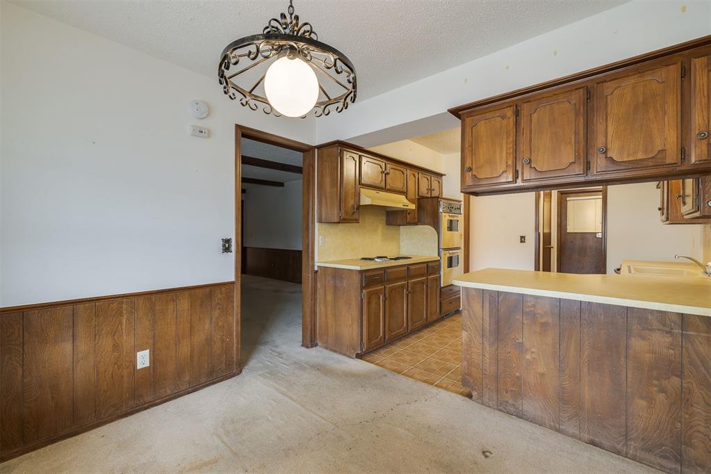 2904 Shadybrook Drive Property Photo 12