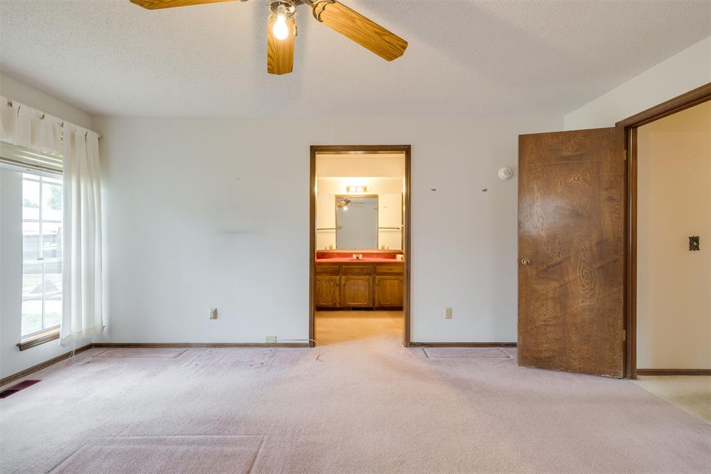 2904 Shadybrook Drive Property Photo 16
