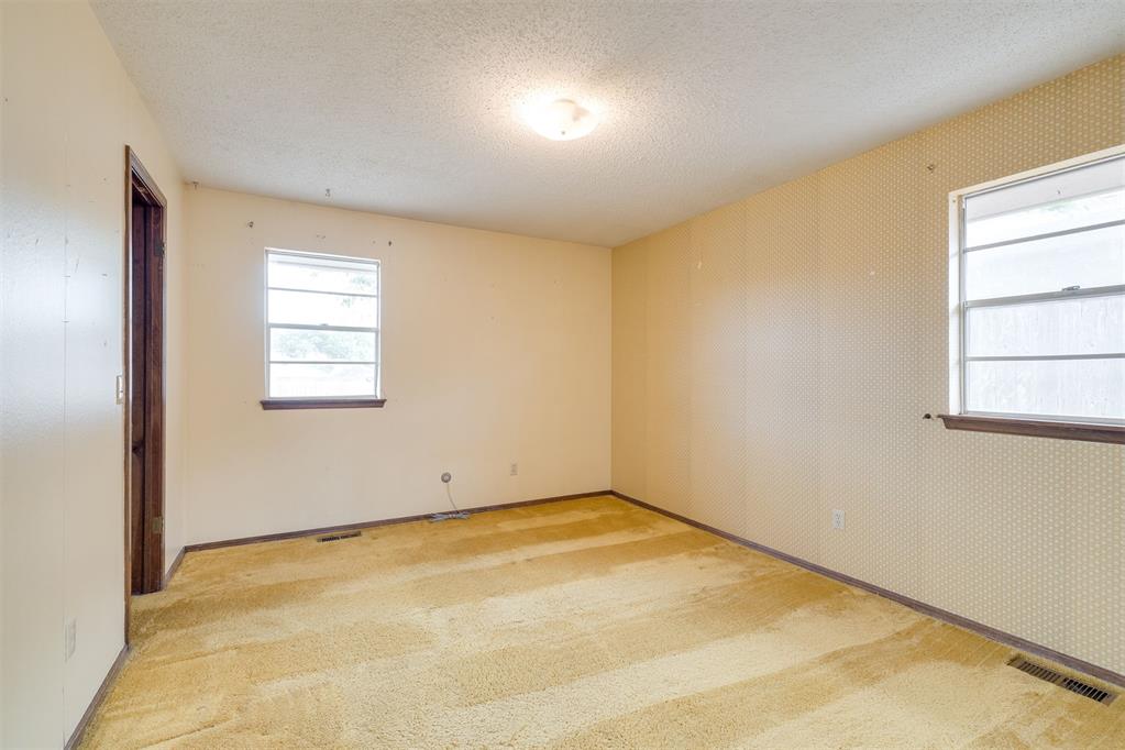 2904 Shadybrook Drive Property Photo 20