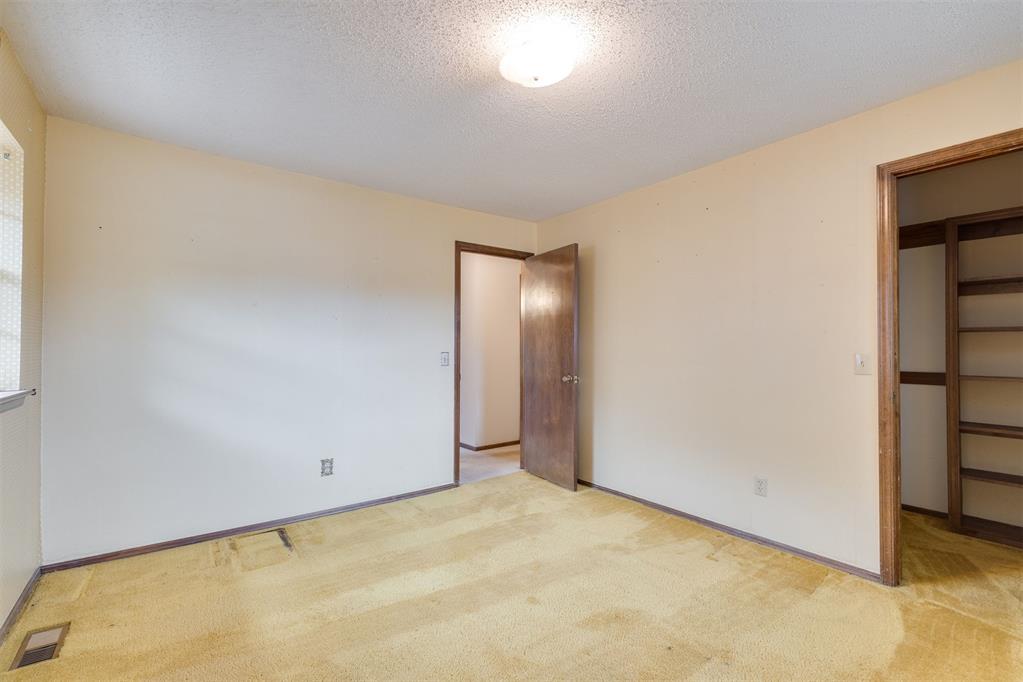 2904 Shadybrook Drive Property Photo 21