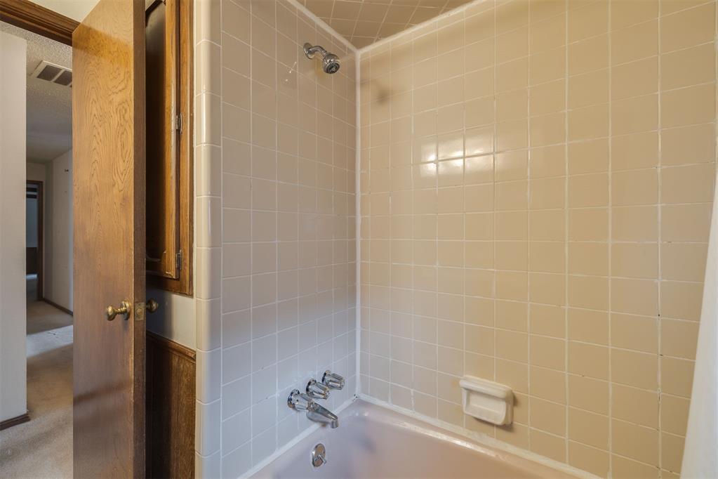 2904 Shadybrook Drive Property Photo 23