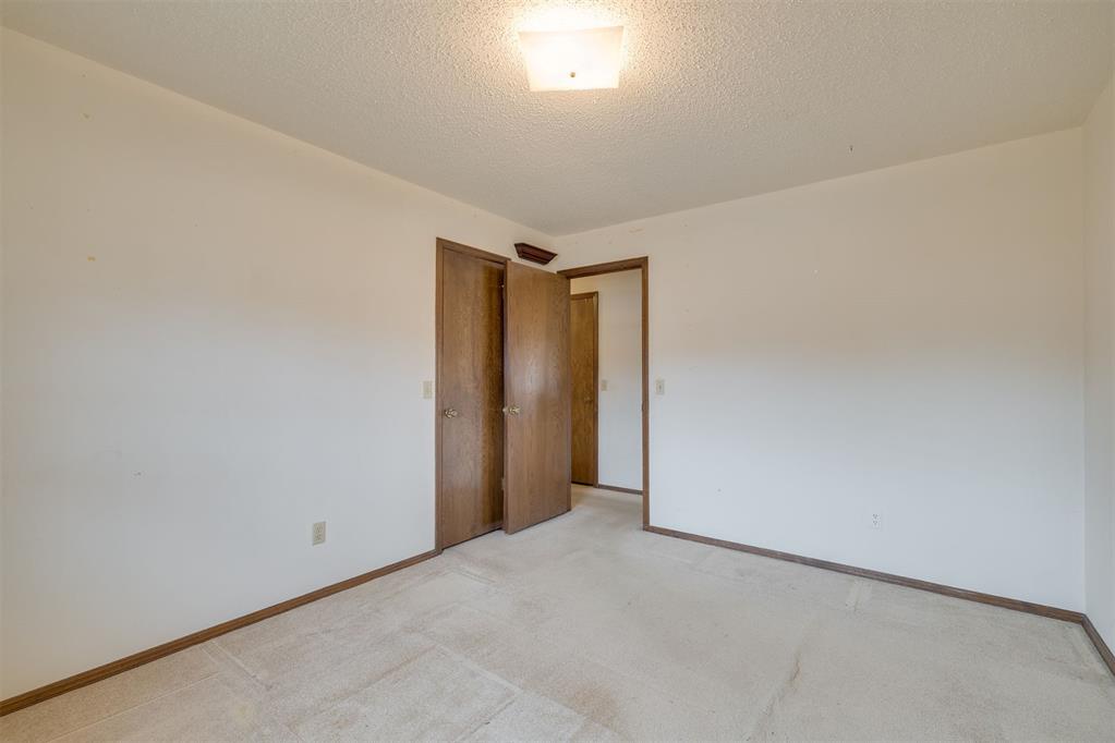 2904 Shadybrook Drive Property Photo 25