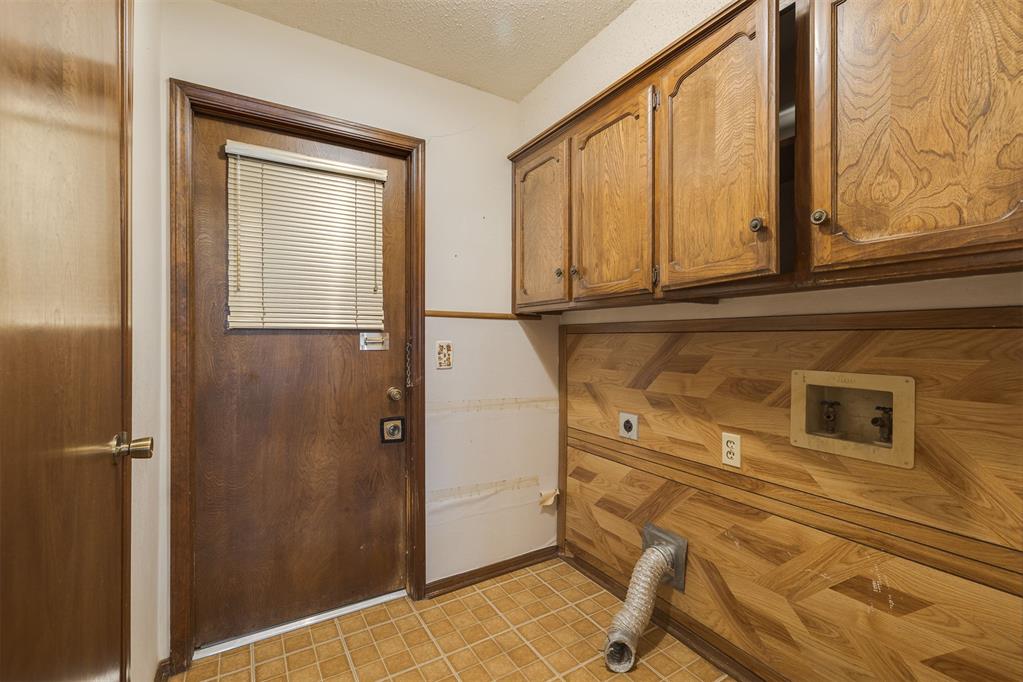 2904 Shadybrook Drive Property Photo 26