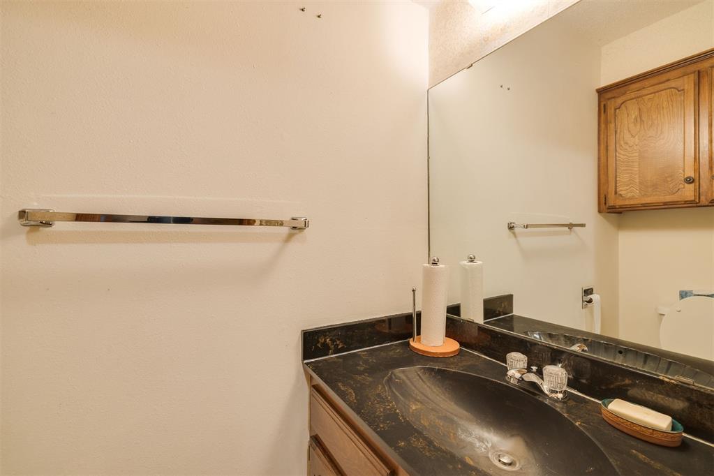 2904 Shadybrook Drive Property Photo 27