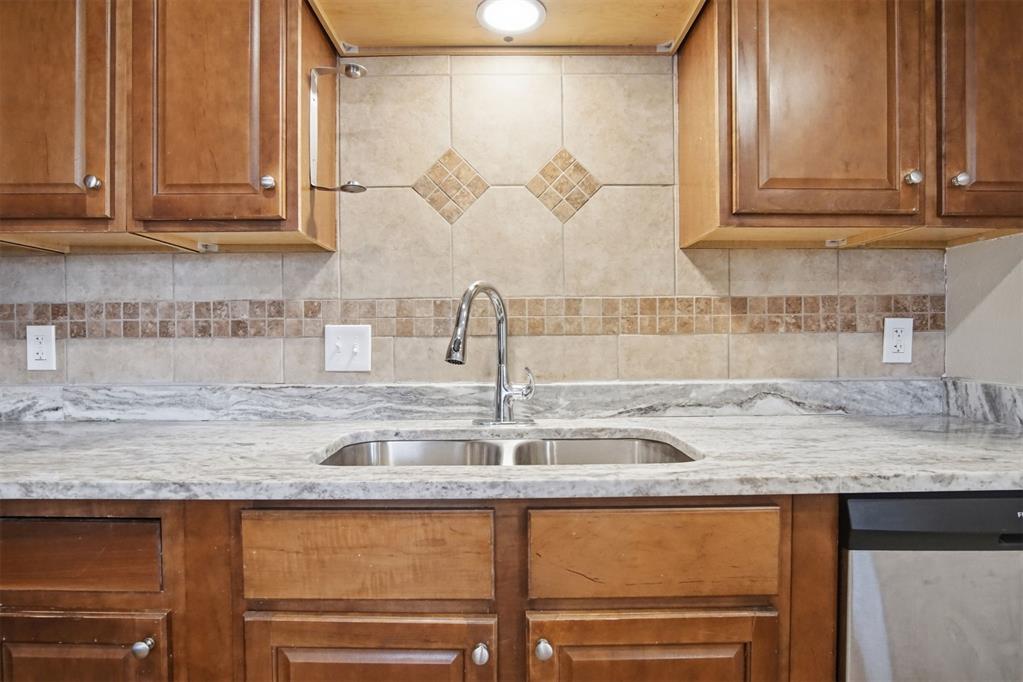 4631 Sw J Avenue Property Photo 18