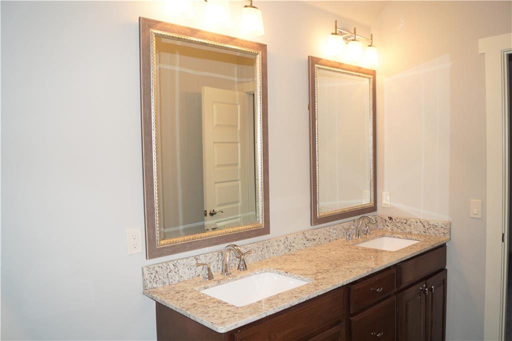 10825 Nw 95th Street Property Photo 26