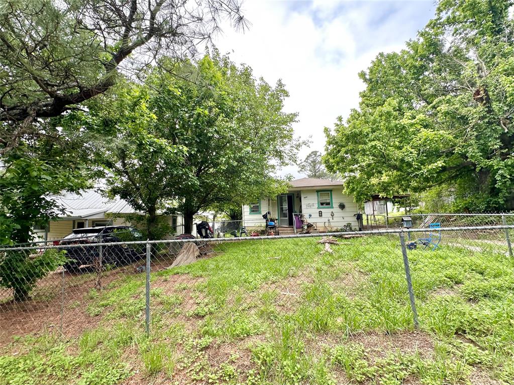 804 S Pottenger Avenue Property Photo 2