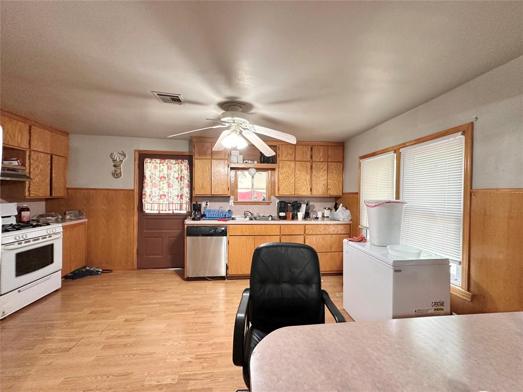 804 S Pottenger Avenue Property Photo 11