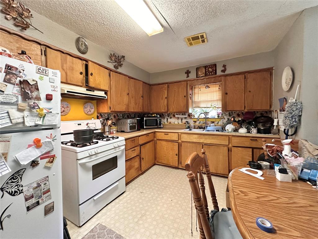 804 S Pottenger Avenue Property Photo 33