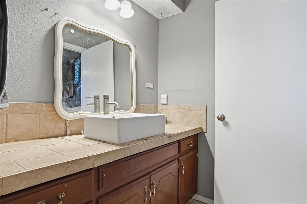 16374 Gml Court Property Photo 14