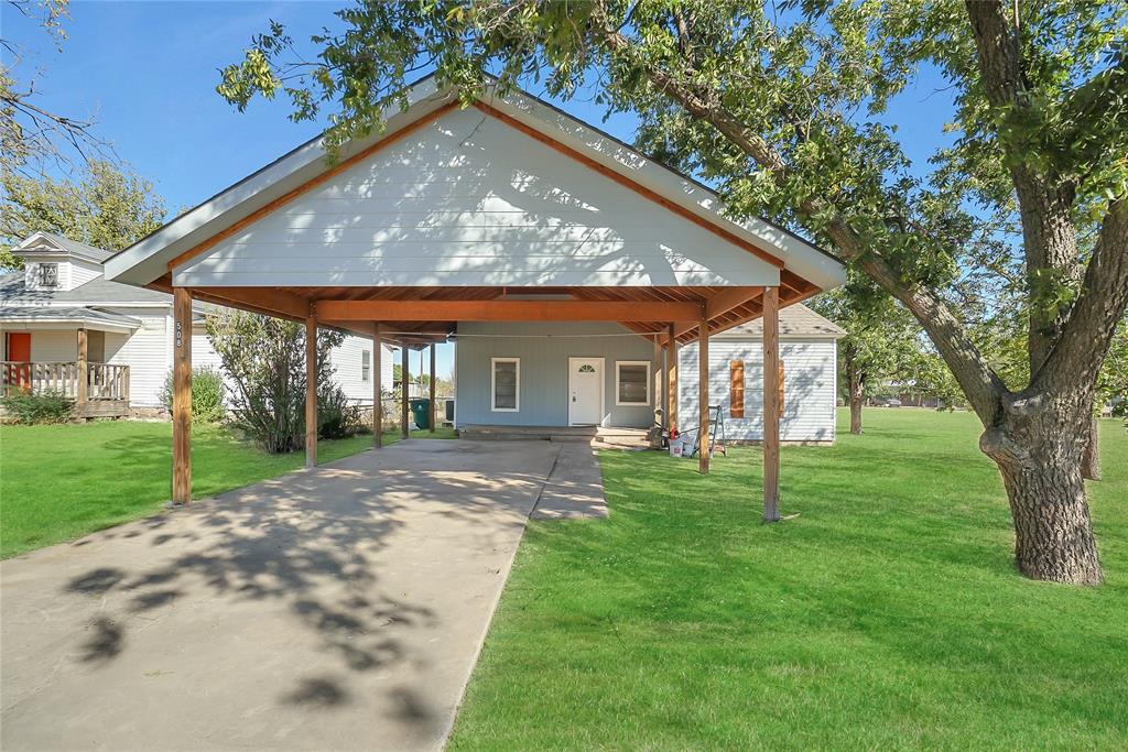 508 N Elm Property Photo 1