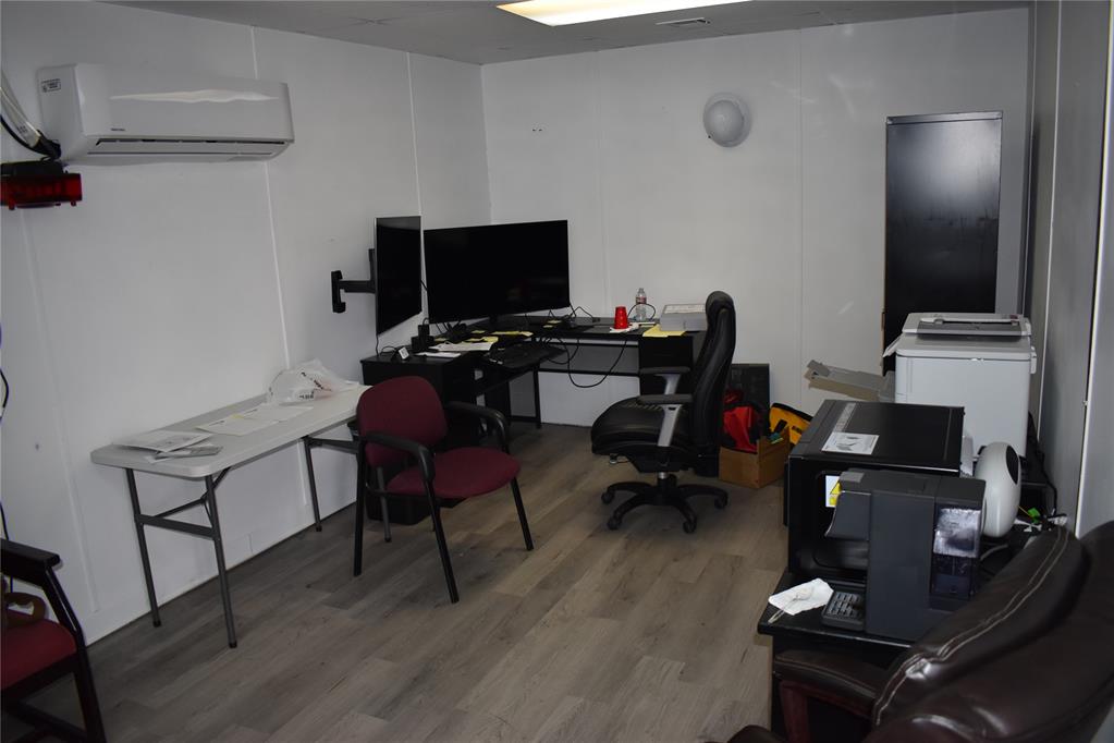 841 Industrial Drive Property Photo 18
