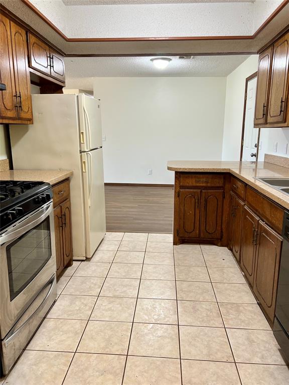 315 S Dungan Avenue Property Photo 6