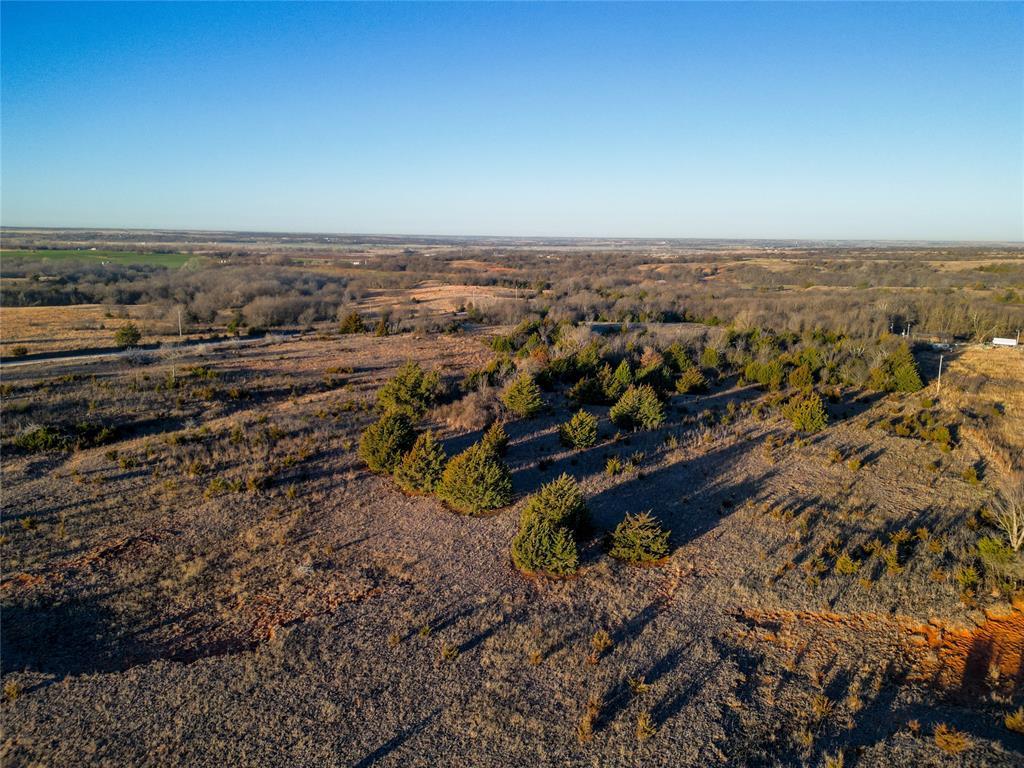 E 1450 Road Property Photo 1